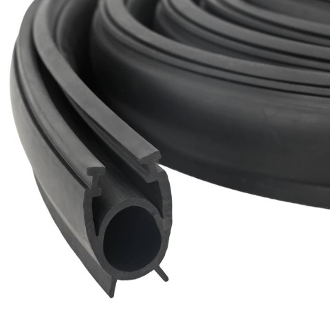 VidaXL Uszczelka drzwi garażowych Czarny 41 x 33 mm 5,5 m PVC