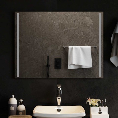 LUSTRO ŁAZIENKOWE Z LED 80X60CM