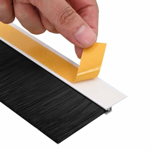 USZCZELKA DO DRZWI ZE SZCZOTKĄ SAMOPRZYLEPNA IZOLACYJNA 2 SZT. BIAŁE